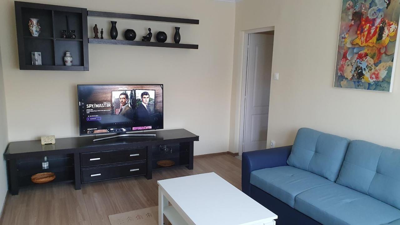 Апартаменти Apartament Estera Орадя Екстер'єр фото