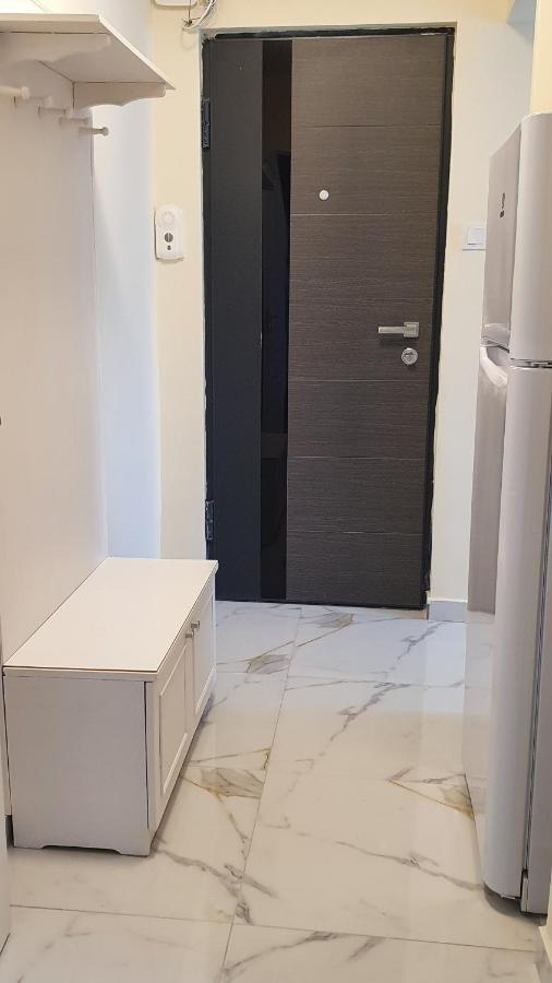 Апартаменти Apartament Estera Орадя Екстер'єр фото