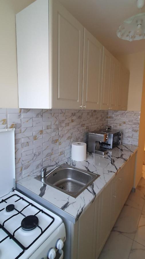 Апартаменти Apartament Estera Орадя Екстер'єр фото