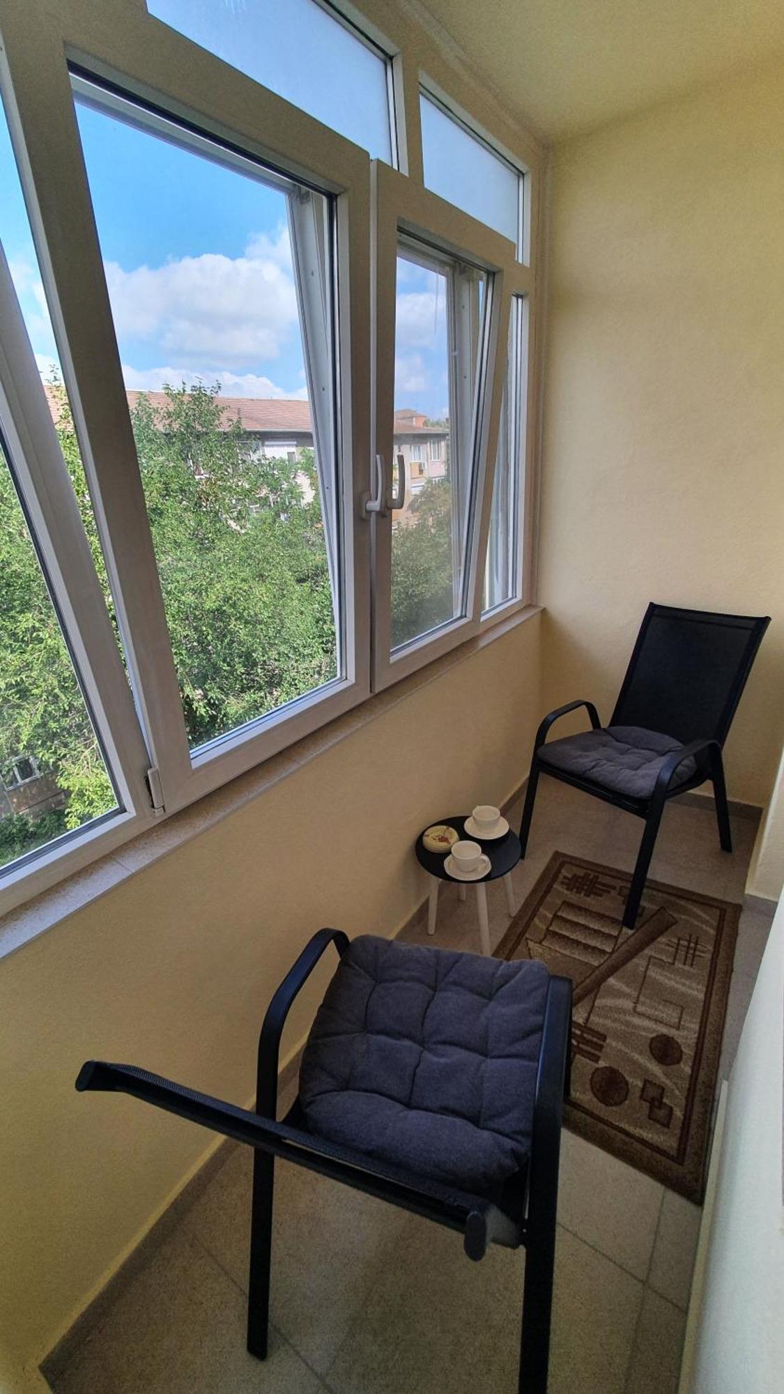 Апартаменти Apartament Estera Орадя Екстер'єр фото